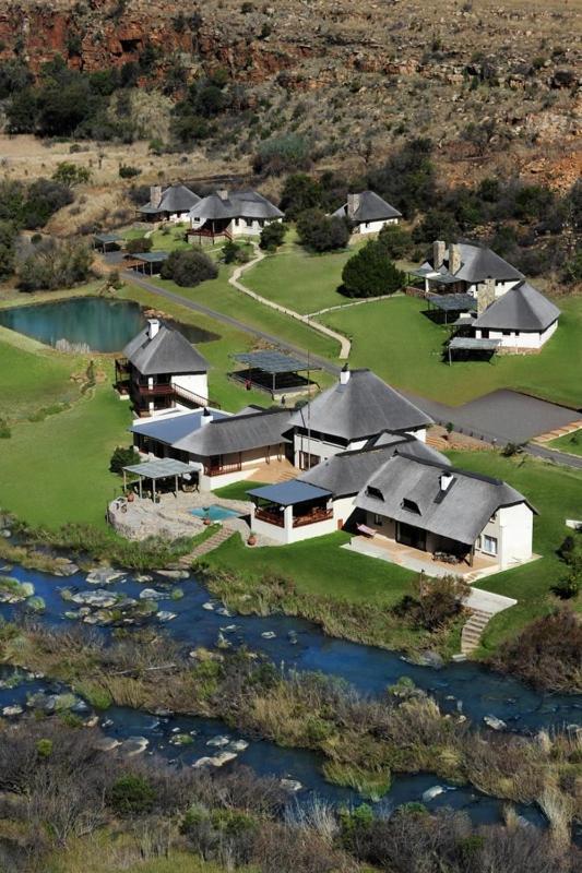 Komati Gorge Lodge, R 36 Halfway Between Carolina And Machadodorp Exterior foto